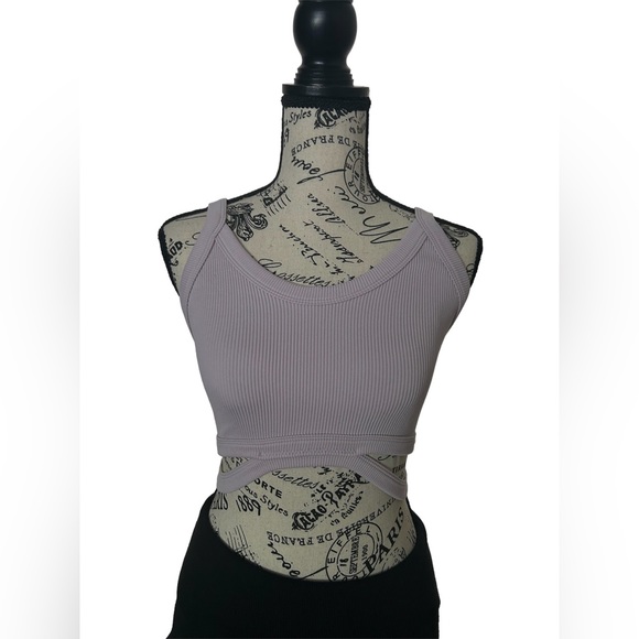 Tops - NWT Ribbed Cutout Crop Top | One Size